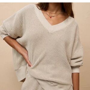 American Eagle Outfitters Cream V-Neck Sweater